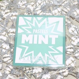 HUDA BEAUTY PASTEL OBSESSIONS EYESHADOW PALETTE